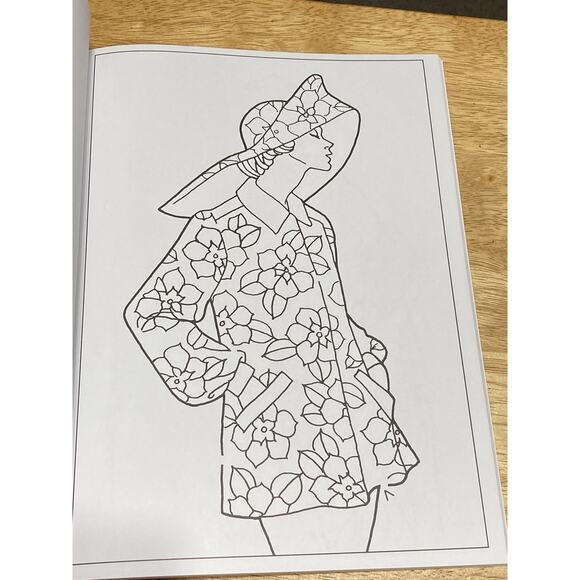 Ted Menten's Mindful Mazes Coloring Book: Fashions by Ted Menten (2017) - Picture 3 of 6